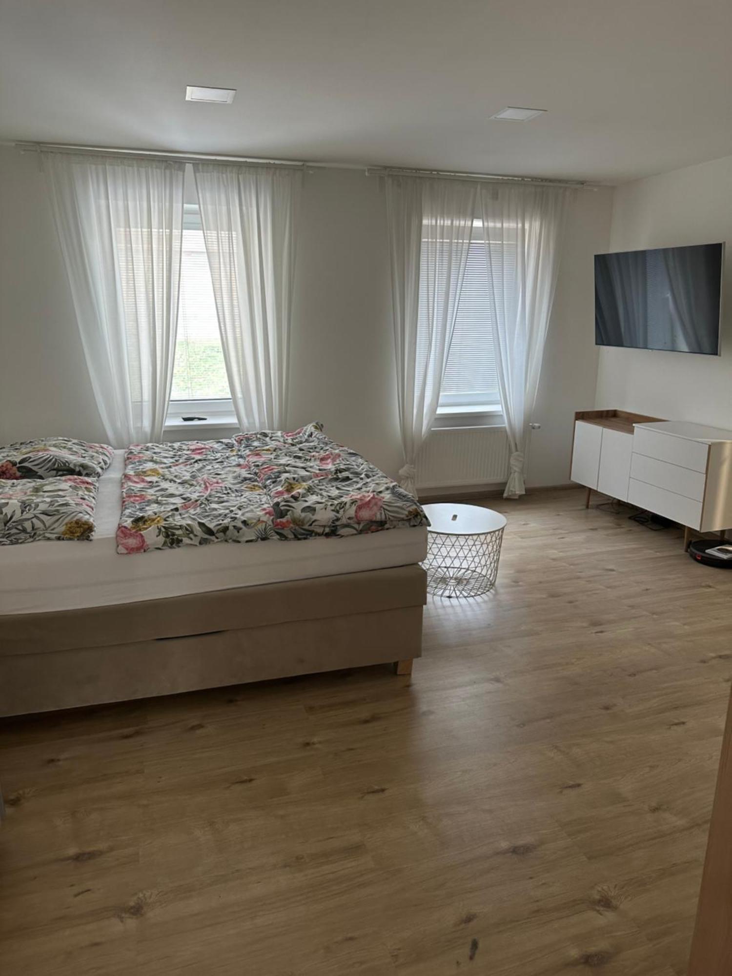 Pritluky Horni Apartment Breclav ภายนอก รูปภาพ