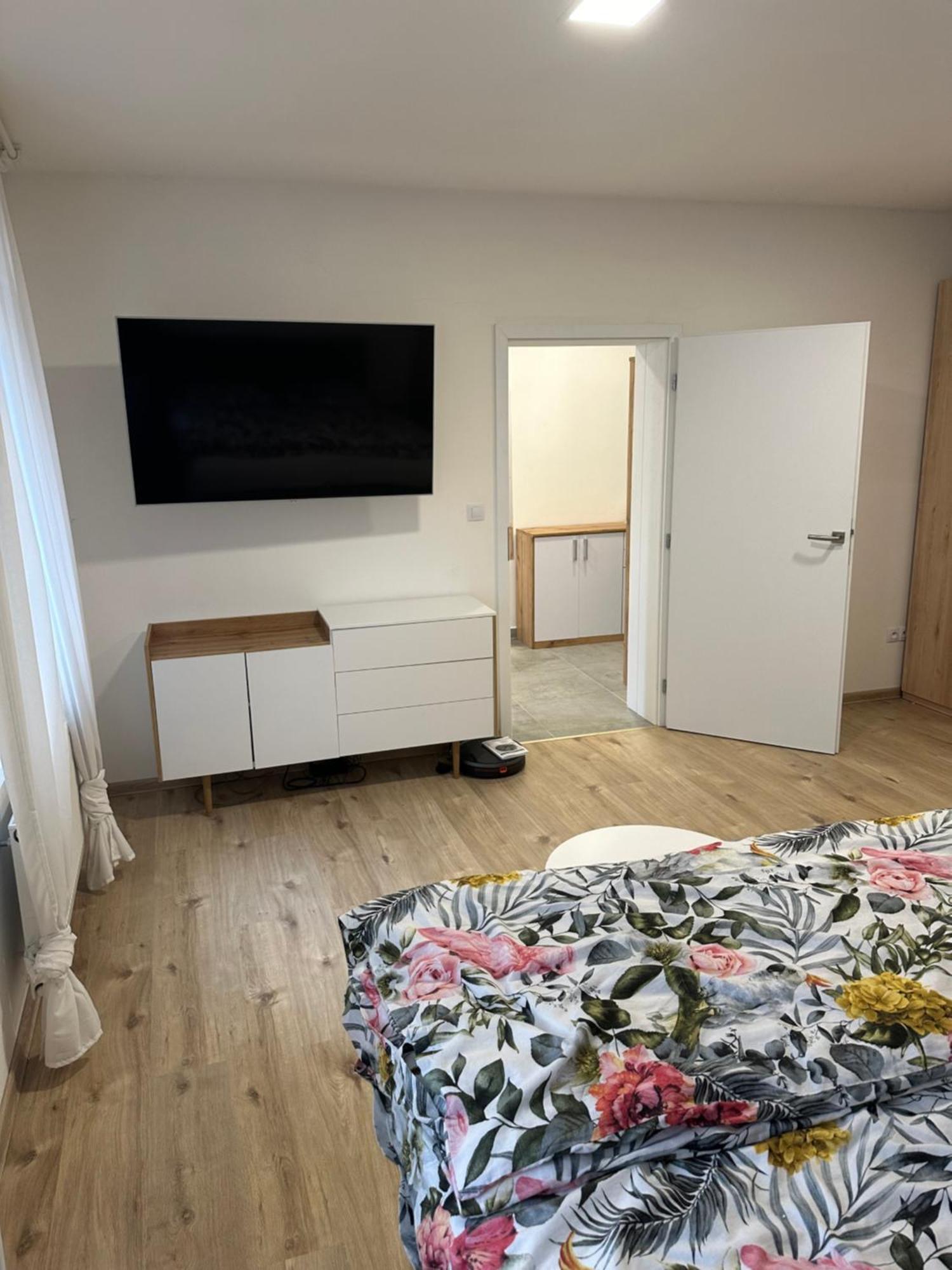 Pritluky Horni Apartment Breclav ภายนอก รูปภาพ
