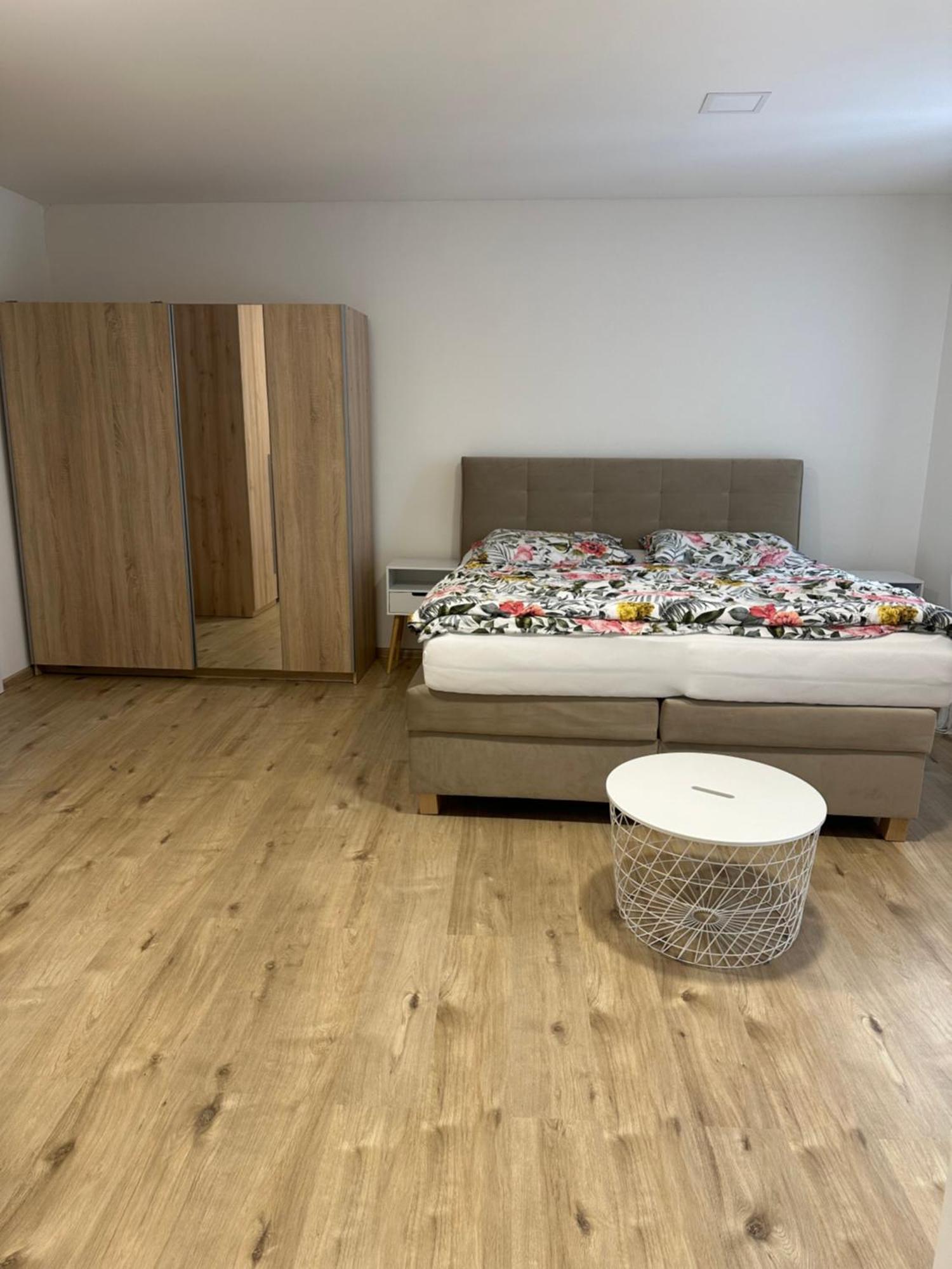 Pritluky Horni Apartment Breclav ภายนอก รูปภาพ